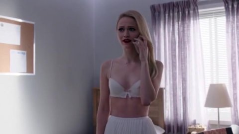 Johanna Braddy - Porn Scenes in Quantico s01e22 (2015)