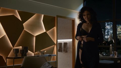 Reiko Aylesworth - Porn Scenes in Bull s03e13 (2018)