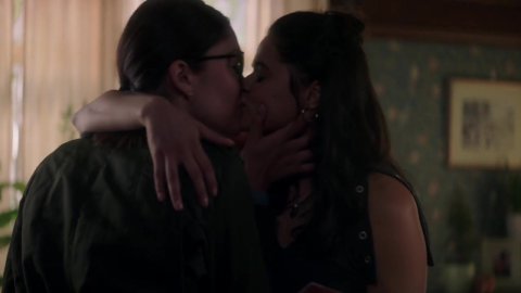 Melonie Diaz, Ellen Tamaki - Porn Scenes in Charmed s01e02 (2018)