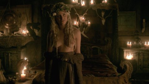 Ida Nielsen, Josefin Asplund - Porn Scenes in Vikings s04e18 (2017)