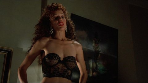 Jennifer Beals, Kasi Lemmons - Porn Scenes in Vampire's Kiss (1989)