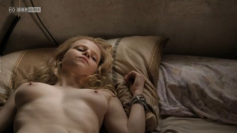 Lili Epply - Porn Scenes in Place of Shelter (2016)