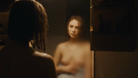 Zofia Wichlacz - Porn Scenes in The Mire s01e02 (2018)