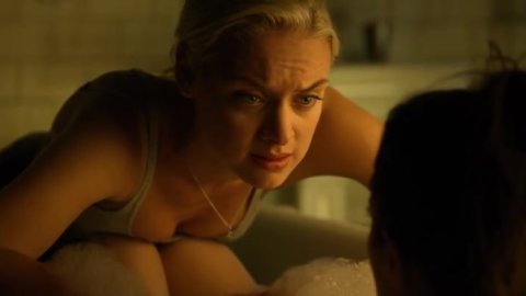 Rachel Skarsten, Anna Silk - Porn Scenes in Lost Girl s03e12 (2013)