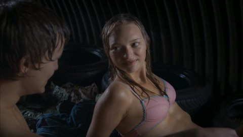 Gemma Ward - Porn Scenes in The Black Balloon (2008)