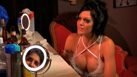 Tracy Baumbach, Nazanine Mousavi - Porn Scenes in Layla Live or Die (2008)