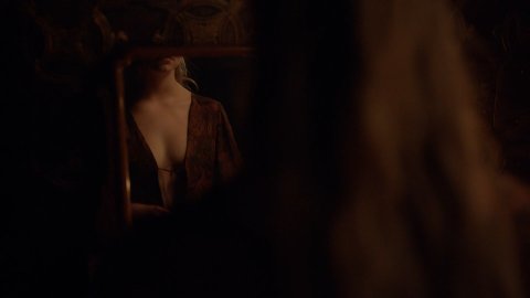 Anya Taylor-Joy - Porn Scenes in The Miniaturist s01e01 (2017)