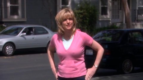 Courtney Thorne-Smith - Porn Scenes in According to Jim s02e23 (2002)