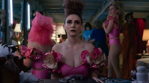 Jackie Tohn, Kate Nash - Porn Scenes in GLOW s03e08-10 (2019)