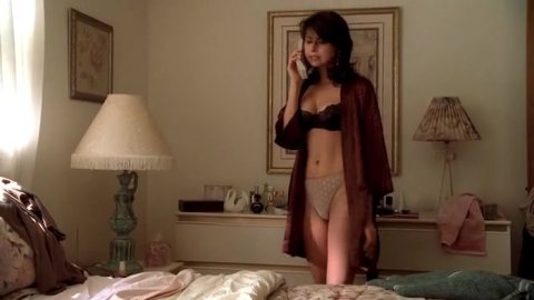 Oksana Lada - Porn Scenes in The Sopranos s04e13 (2002)