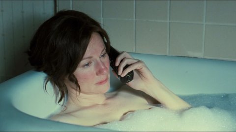 Laura Linney - Porn Scenes in The Savages (2007)