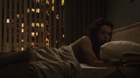 Anne Hathaway - Porn Scenes in Passengers (2008)