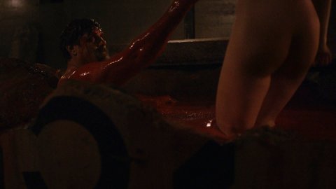 Gia Crovatin - Porn Scenes in Van Helsing s02e02 (2017)