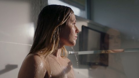 Harriet Dyer - Porn Scenes in The InBetween s01e01 (2019)