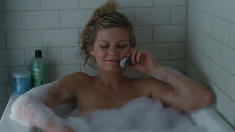 Kirsten Dunst - Porn Scenes in Elizabethtown (2005)